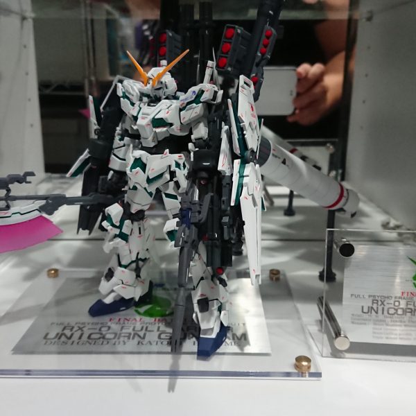 HGUCフルアーマーユニコーンガンダム