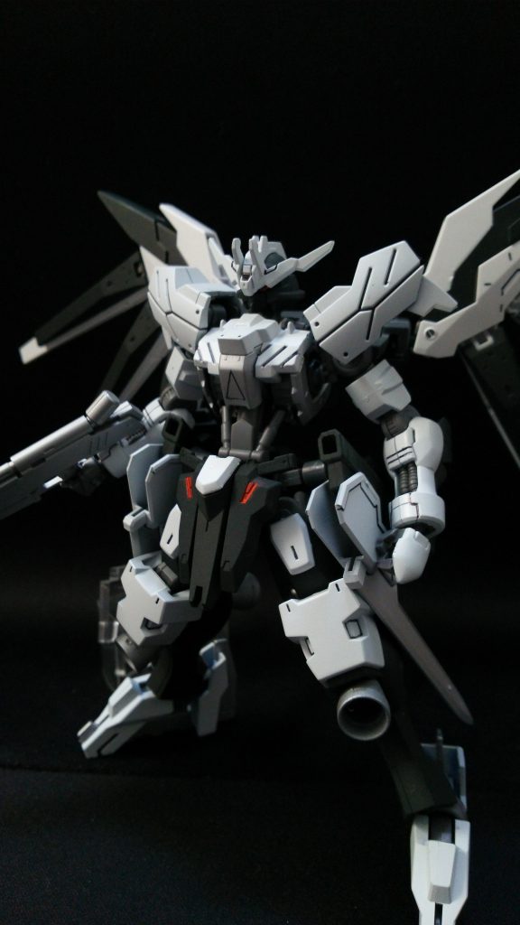 ■通常立ち
ライフル、バックパックは『Hi-ν ブレイブ』のパーツを使用しております。