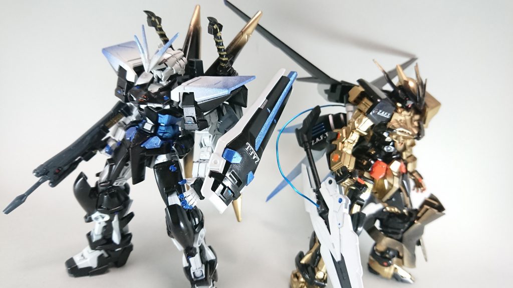 ストライカーは『T.M.ASTRAY』と交換する事が可能。
『そっちの装備もいいじゃない♪交換しましょ♪』