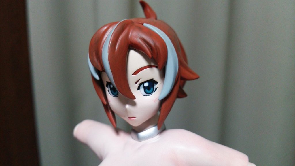 ジオングをイメージした髪の毛のメッシュ。目の塗装は筆塗りで初めてチャレンジしました。