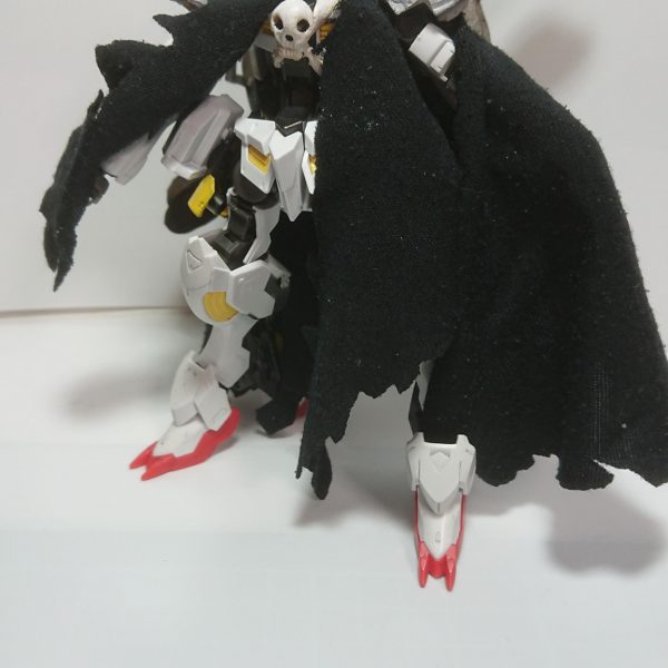 鉄血版宇宙海賊 ASW-G-44 ガンダム・シャックス