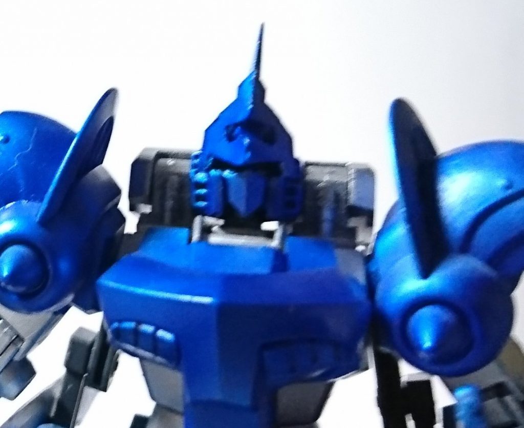 顔　キン肉マンのロビンマスクぽさがある