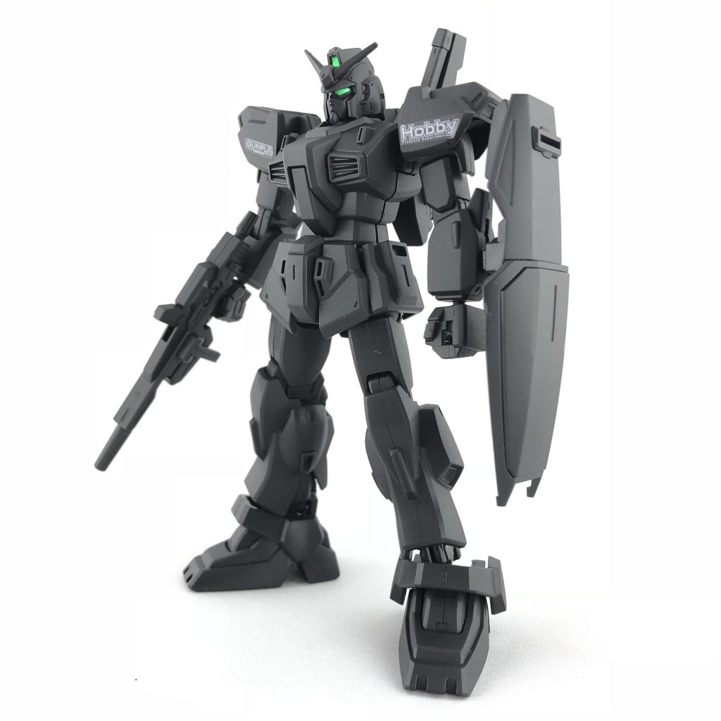 肩に付属していたホビーのシールとガンプラロゴを貼りました！