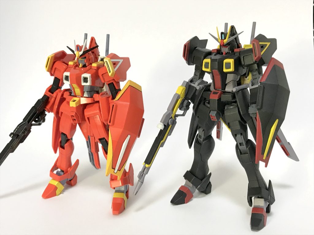 HGと比較
並べるとかなり違いますね。