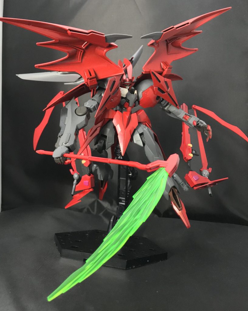 可動は元のガッデスぐらいですが干渉しやすいのでデリケートに扱わないと死にます。