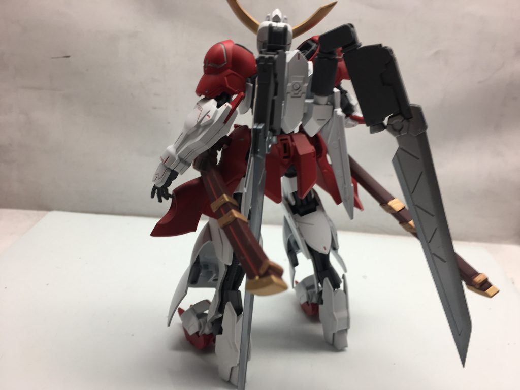 ガンダムバエル月鋼–3枚目/制作者：ちくぜん2
