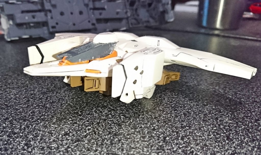 腕の位置を変えてからの大気圏内外対応とか画像は着陸時をイメージです