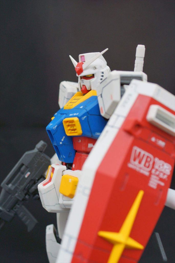 こういった微妙な斜めからのカットは個人的好み