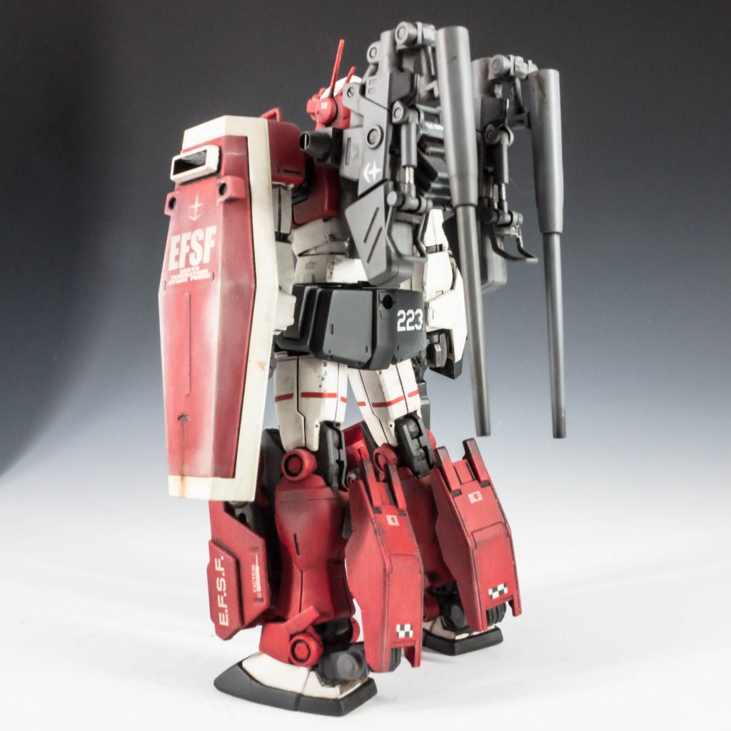 機動力確保のため、大口径砲のバレルはフォールディングするようにしています。