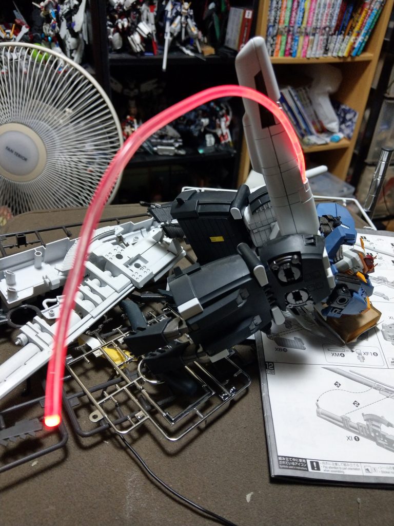 こんな感じで光ります
ここまでほぼ無改造で出来ました。