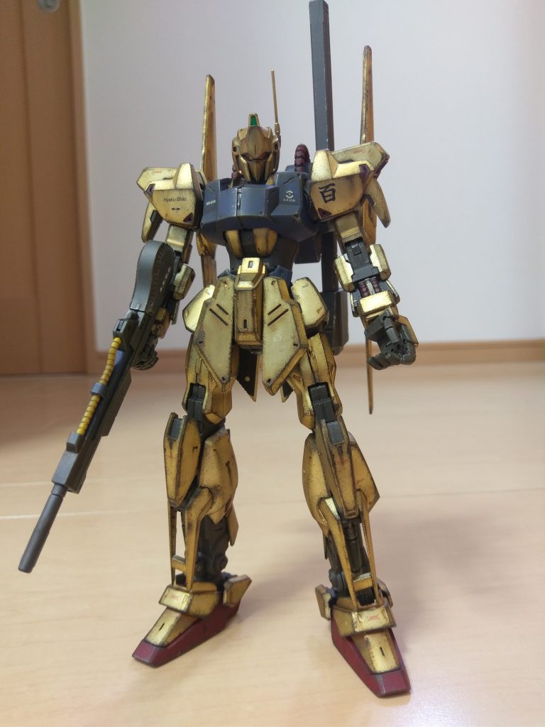 子供の頃は全塗装、部分塗装、素組しか方法論を知りませんでしたが、リアルタッチマーカやウェザリングマスター等の便利アイテムのおかげで成型色でもここまで質感表現ができると知った時は目からウロコでした。