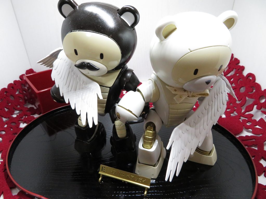 羽を畳んだ状態です。なんか初詣っぽい感じになりました。