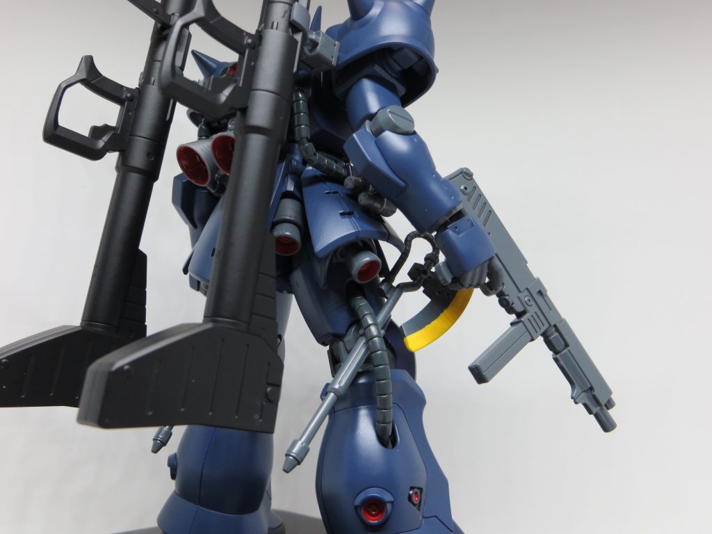 背面、ブースターを増設。