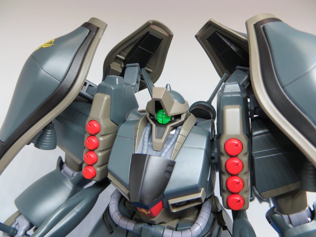 モノアイはガザＣのものを使用。ちょっとしたオシャレみたいな感じですｗ