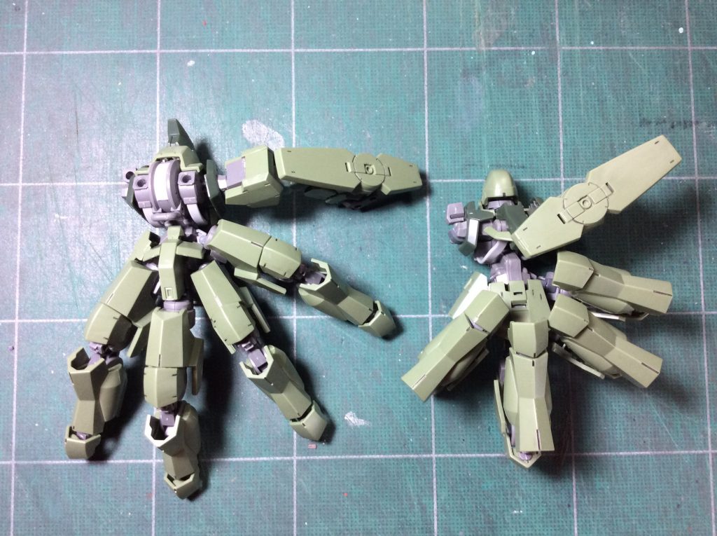 グレイズの脚が指に見えたのが制作動機。