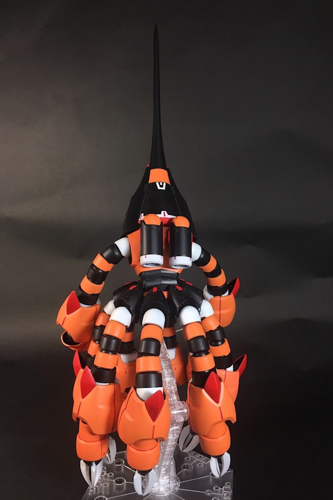 10本の触手と頭部ランスでの突撃が武器