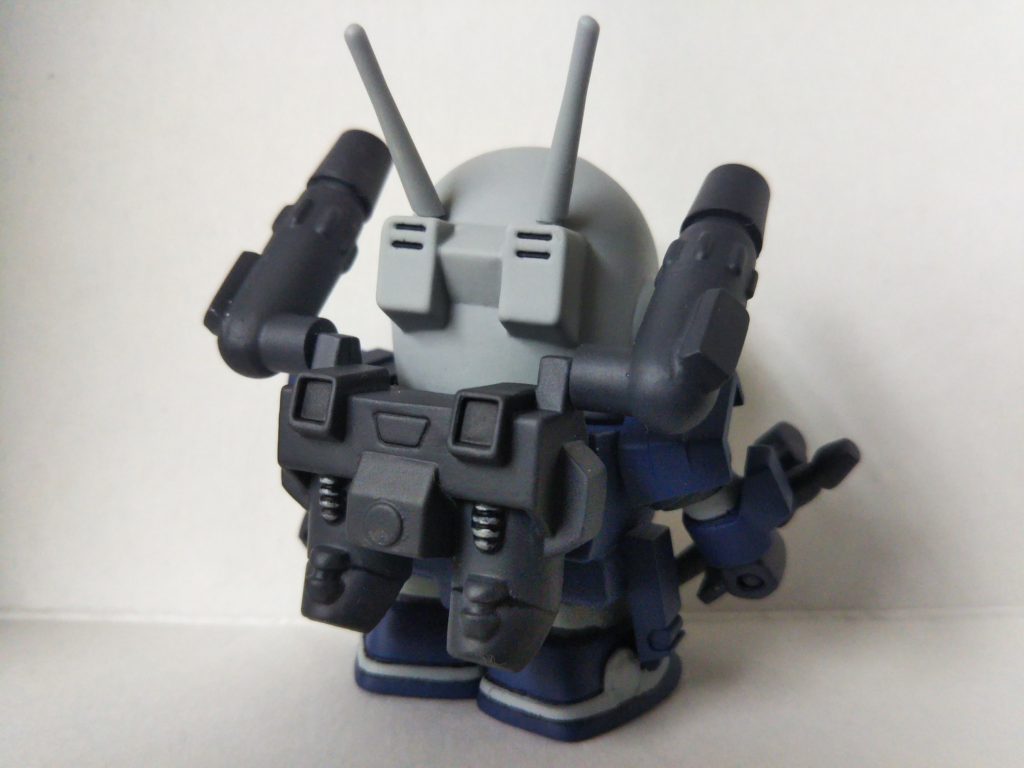 これもバックパック本体はキットに入っているので、キャノン砲にブロックを足して形を再現。