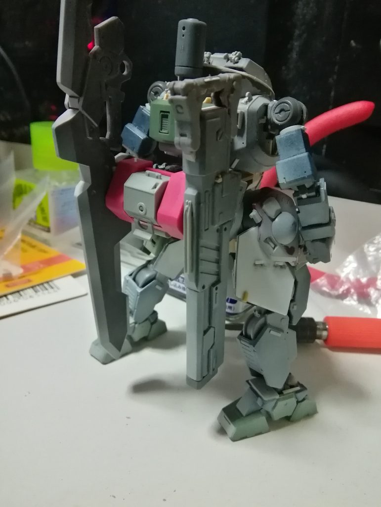 実はサブアーム抜けばここもネオジム仕込んでてマウントとして機能したり。