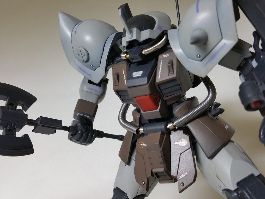 パイプはスプリングに市販のパイプパーツでにしようかと思いましたが財布事情から太いスプリングだけになりました(