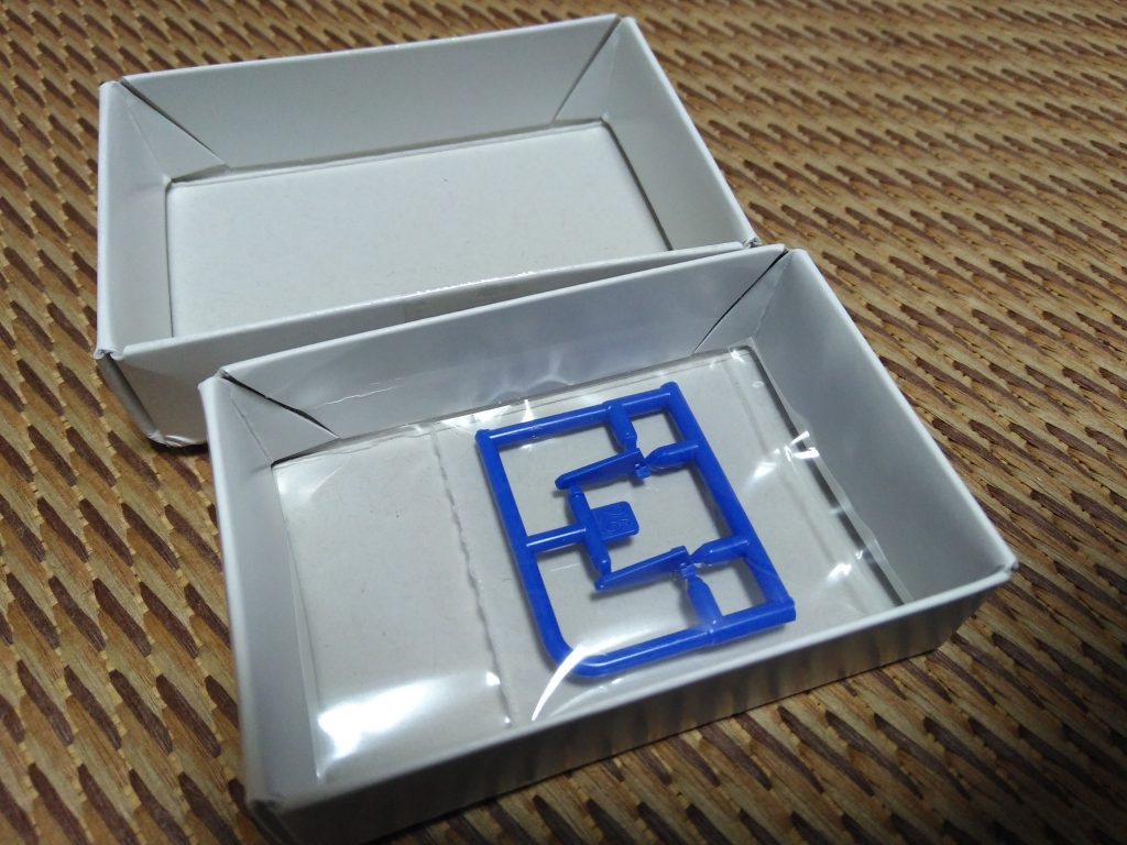 肘のパーツ紛失して取り寄せました^^;