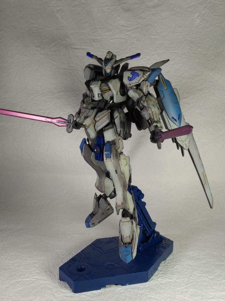 グレーゴーストガンダムバエル–2枚目/制作者：フルアーマプドウ