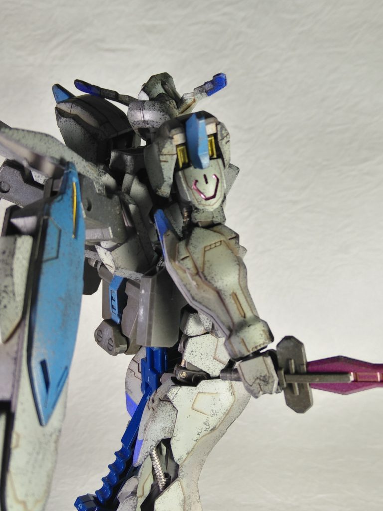 グレーゴーストガンダムバエル–5枚目/制作者：フルアーマプドウ