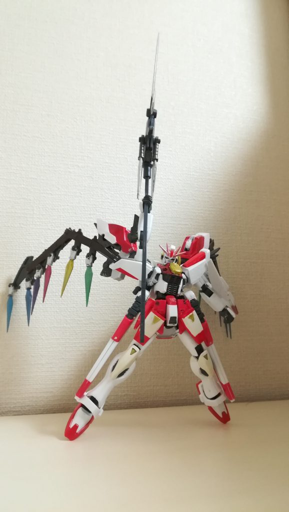 2.「Every break position」
本機の必殺技の一つでもあります
粒子濃度が異常とも言えるほど高く、切るというよりは溶かしてしまいます
しかし、あまり使いすぎると鎌本体が溶解しだしたり、その重量故に肩が逝ったりと扱いにくさはあります