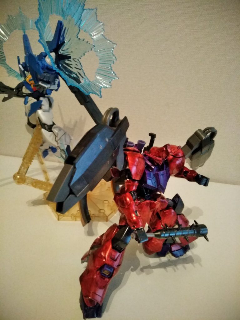 必殺技地面から武器出すポーズ
武器も再現できたらと思っています。