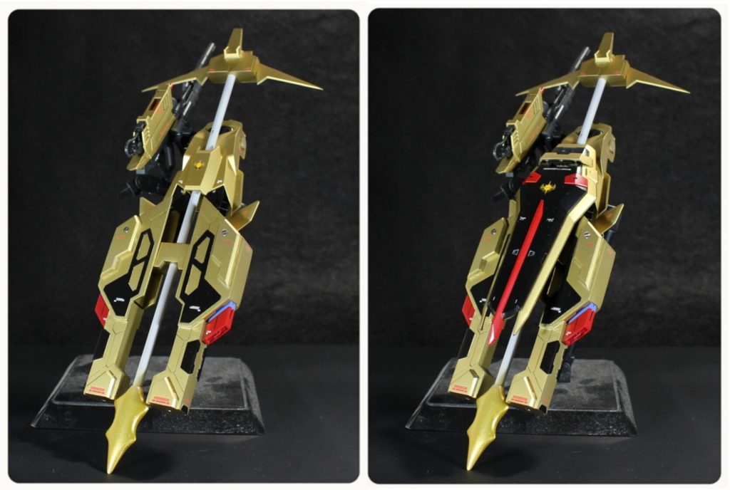 バックパック及び武器。武器の槍、二又はフルスクラッチしています。