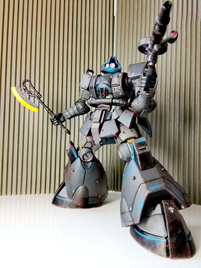 ザクマシンガンとヒートホークを構えて。トリントン基地襲撃スタイル。