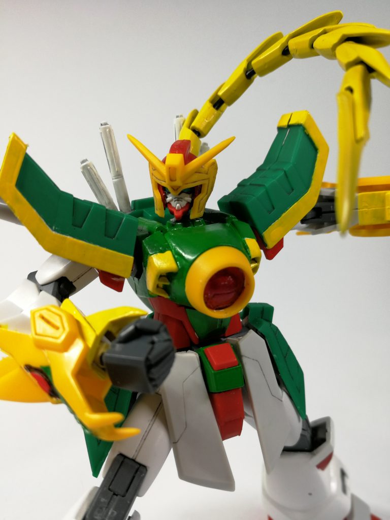 弁髪を前に。

旧キットでは完全に固定だったのがここまで稼働します。

顔はバルバトスなので元とはイメージ違いますが、凛々しくなりました。