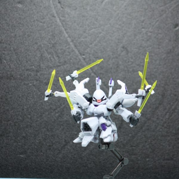 PMX-004「タイタニア」