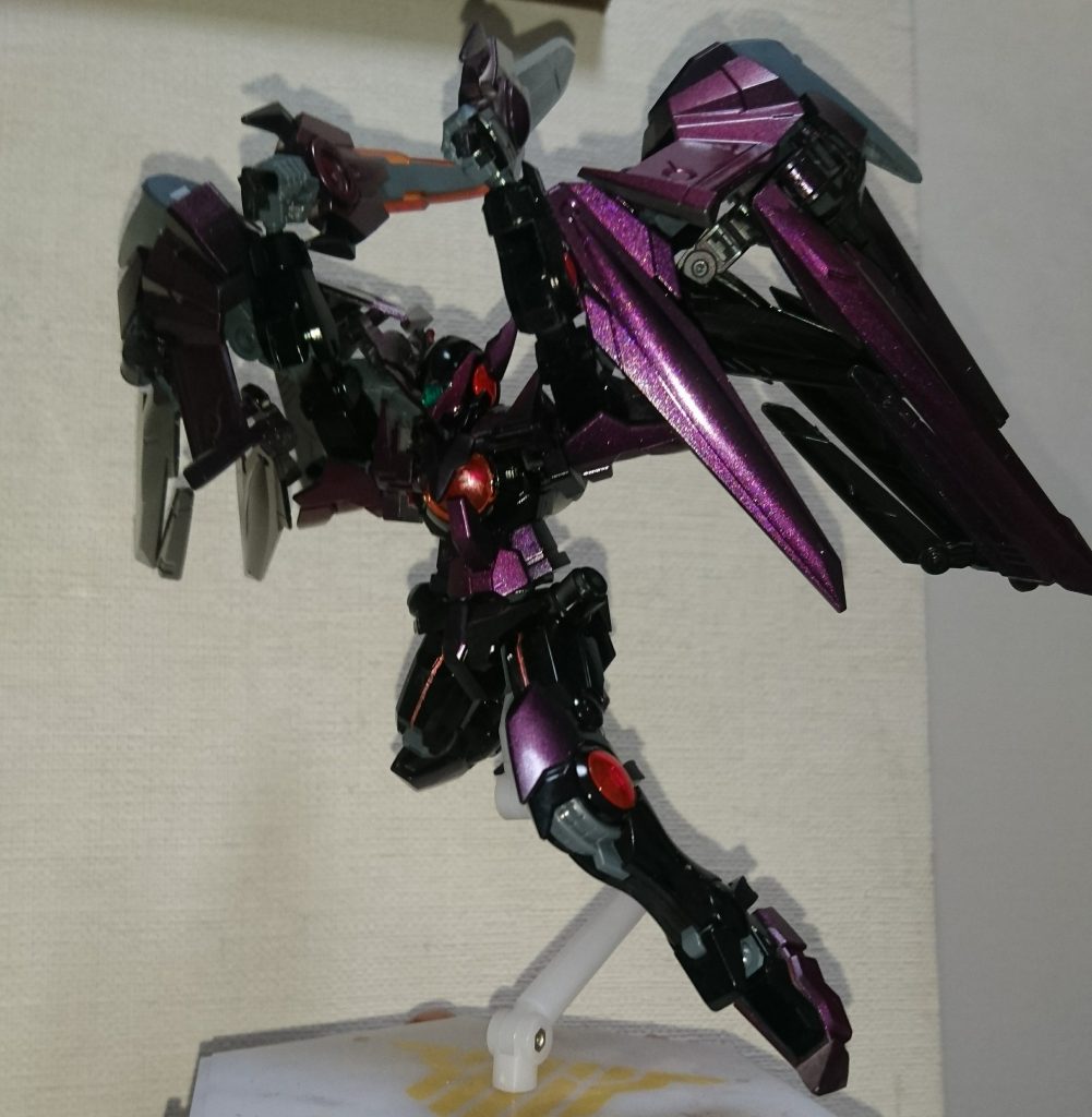 ガンダムエクシアダークマター–2枚目/制作者：統覇已叶