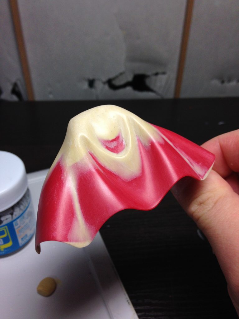 ナイトガンダムのマントをベースに成形