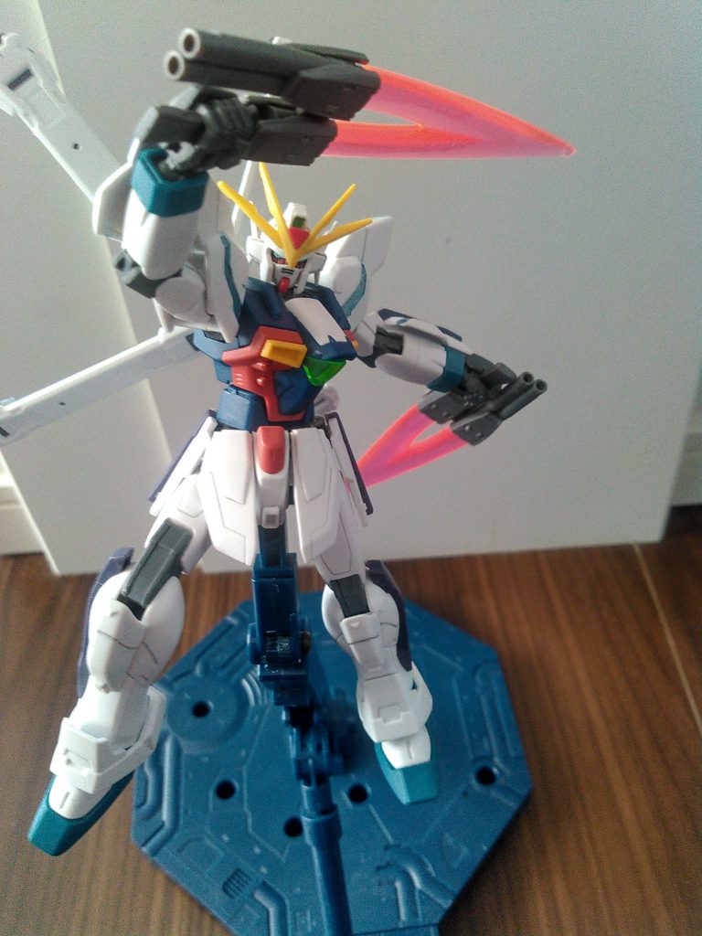 サテライトキャノンが使えない代わりに、旧世紀の海賊軍が使っていた武器などありあわせで戦うスタイルを想定しました。