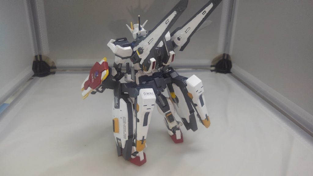 高機動ホバーユニット
地上での機動力を上げるために作られた。飛行はできないが大ジャンプや海上等どこでもホバー走行ができる。一応宇宙空間でも運用ができる。