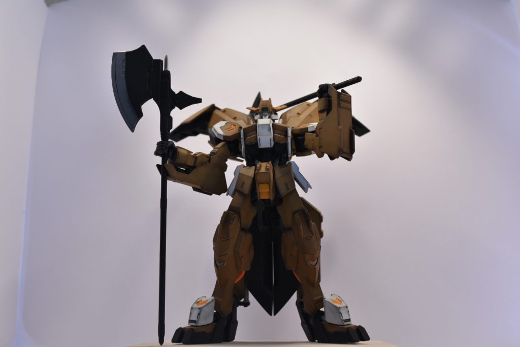 ローアングルでの撮影
どっしりと敵を迎え撃つ感じが出ててカッコいい