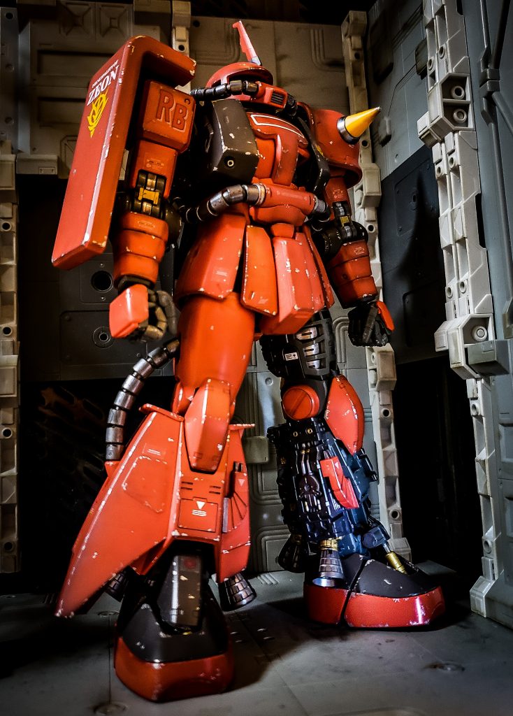 内部のパイプ等をアイアン、ブラスなどで塗装し質感上げてます。