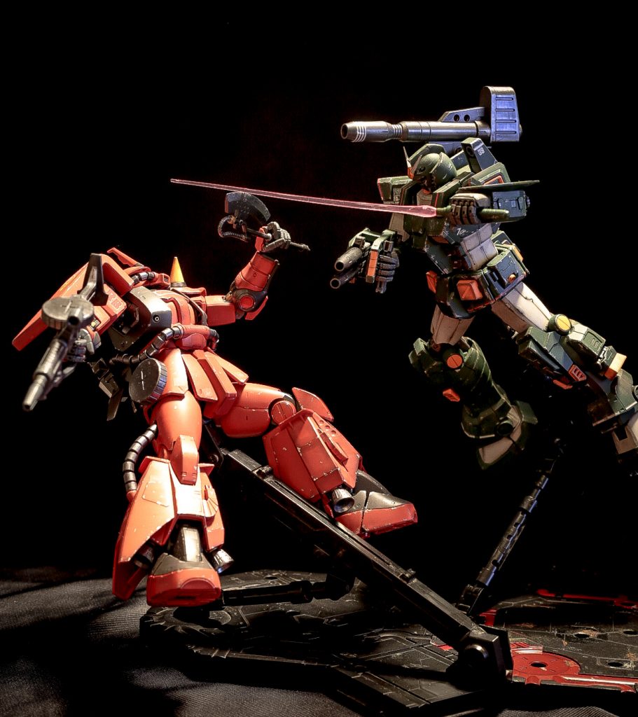 昔のガンプラCM でこの対決見て憧れました。