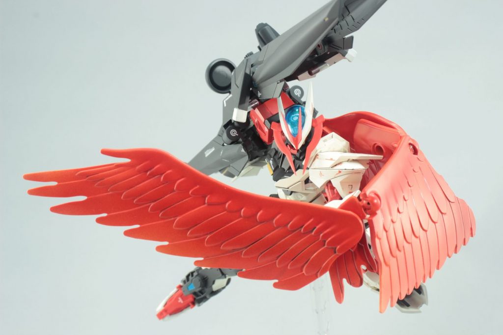 BスマートガンとRFCCウイングを生やしたノーネイムさん。
Bスマートガンの時だけ同時に装備できるので、必然的にこの組み合わせが多くなってきます。
RFCCウイングは軽くグラデーションをかけてつや有りのままにしました。