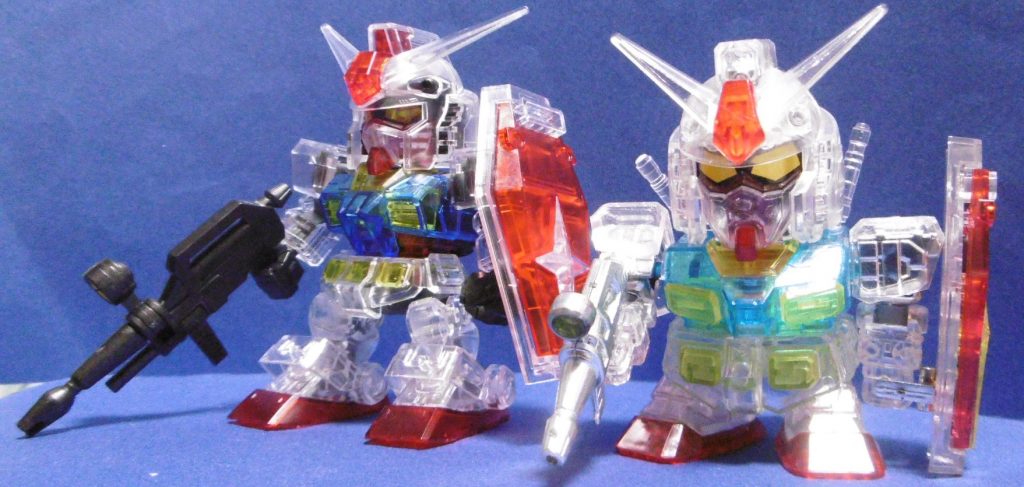 新旧クリアーを並べてみると感慨深いですね。
欠品ながらも大切に残しておいて良かった。