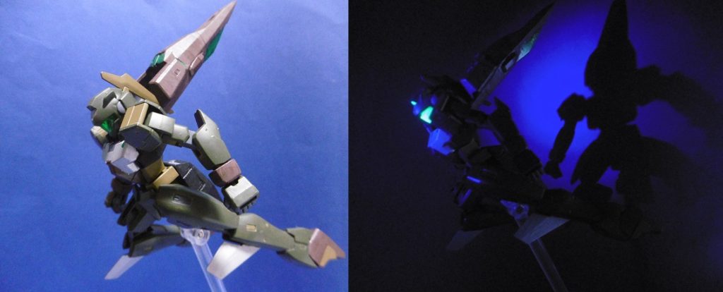 MA形態での滑空時またはバーニア使用時に変形も可能。
途中で推進を切っても速度を維持したまま一定距離を滑空可能で、臨機応変な対応が出来る。そのまま空中格闘にも移行し、対象をロックオンすればホーミングもする。
忍者らしくない外見のMSで敵地に紛れ込み、敵の作戦行動を妨害する。それがウィードとしての役割です。行動パターンは陽忍ですが、可変性ステルスの動的効果(ダミーターゲットによる攪乱)は陰術としての特性も持っており「陽中陰の術」も得意としています。