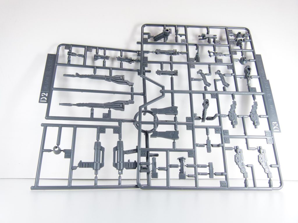 前回がガードフレームだったので今回はジムジムウエポンズ。GM/GMに対応する武装セットですが、ガードフレームにもある意味似合うかも?ランナー。すべてKPS。ディティールはかなり細かい方。普通の宇宙世紀MSだと逆に浮くかも。ビームスプレーガンのみGM/GMにも付属。他のパーツは全て新規です。