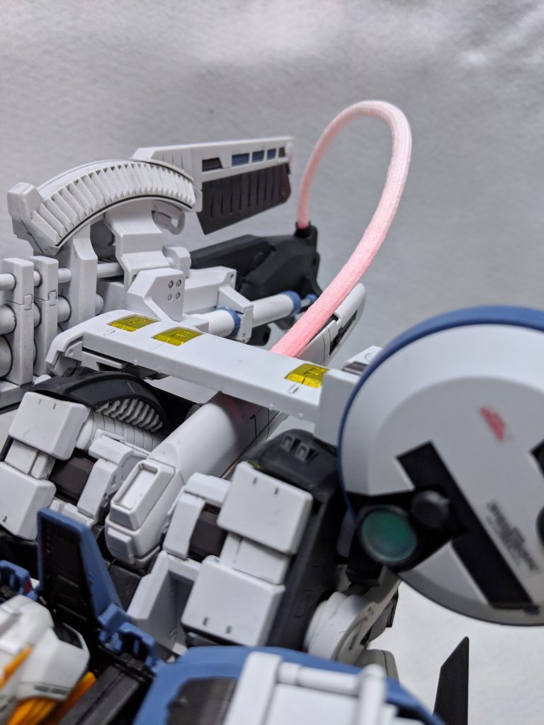 巡洋艦の主砲をぶっぱなすならエネルギーチューブだって熱を持つはず！！とここだけミライトとライトパイプで光らせました。