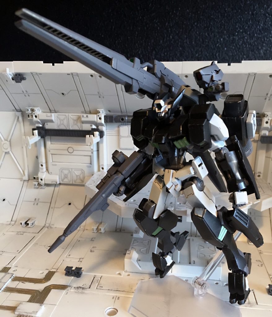 さて、長々とお付き合いいただきありがとうございました！
ファーストの頃のラインからかけ離れたデザインの鉄血MSたちですが、あえてMSV風にするアレンジもなかなか楽しかったのを覚えています。
鉄血も間もなく３周年らしいので、新しい動きがあるといいですね！