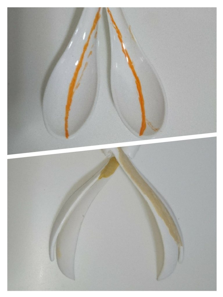 髪は百均のレンゲを使ってます