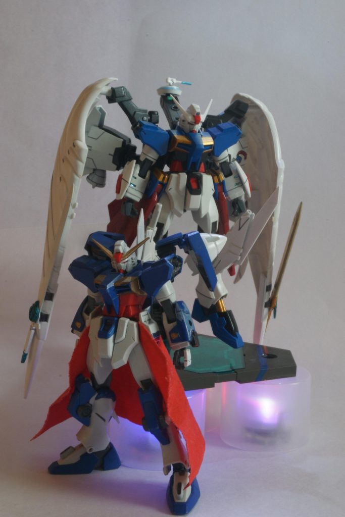 　スレイプニルと。
　こうやって並べられるので、新造してよかったです！前身とその後継機が並んでるの、カッコいいです！