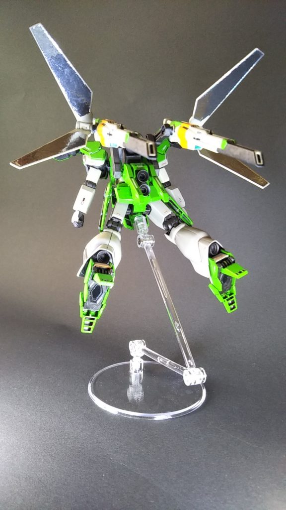 完成画像で申し訳ないのですが、ミラーフィニッシュは非常に効果が期待できます。切り出しが結構大変でした。