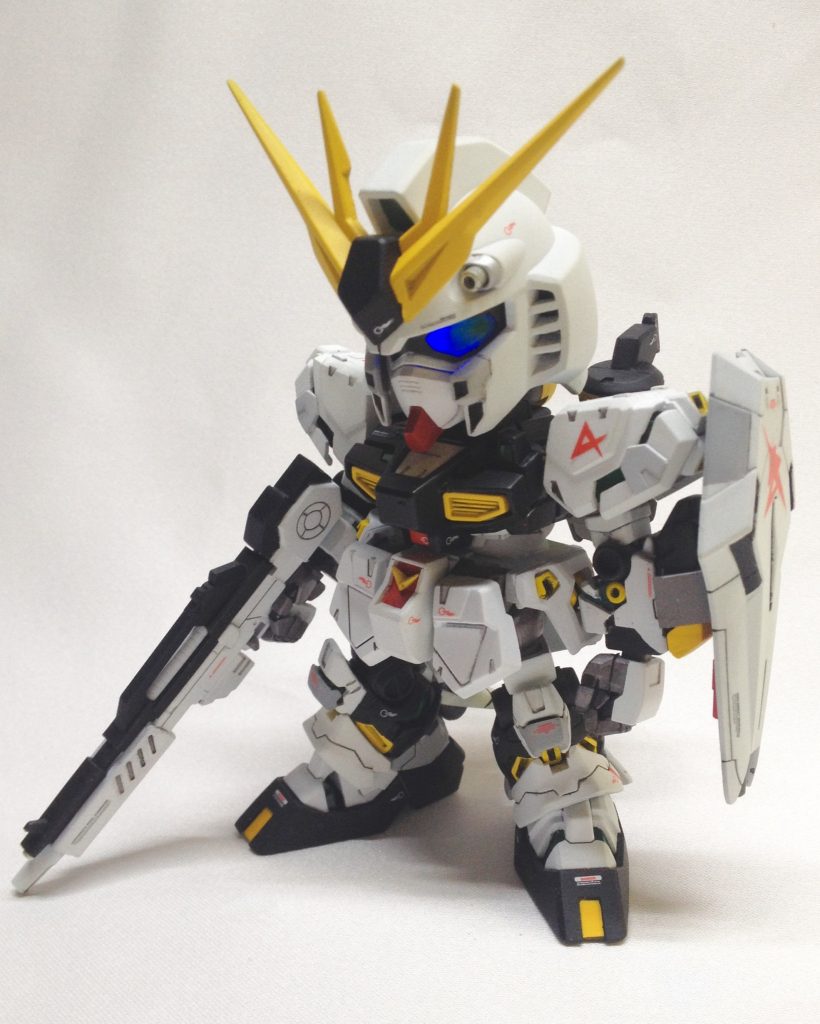 モノアイはLEDにて。