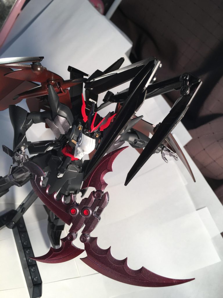 武装はブレイドドラグーン×2
手持ちの多刃剣「ブラッドクロス」
ドラキュラなのに何故弱点の十字架型の武器を持っているかはつっこまないであげて下さいw
一応この剣で相手のエネルギーを吸血(吸収)できる脳内設定です。
